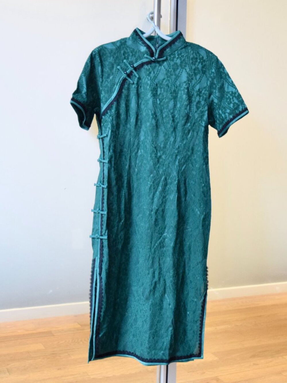 Green Lace Black Trim Flora Qipao - Chinese Traditional Cheongsam